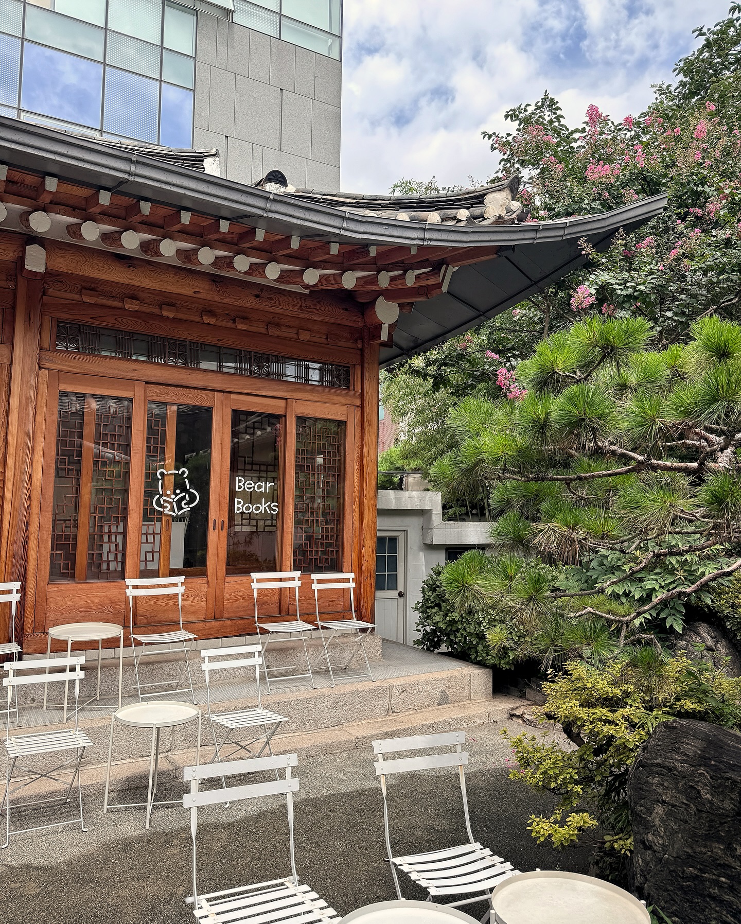 Bear Café, Seochon (Hyoja-dong)