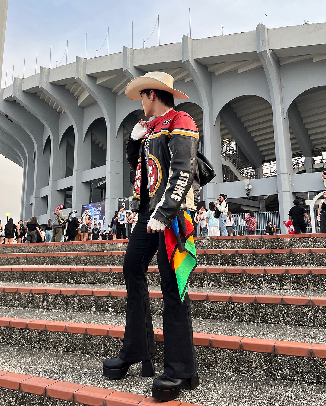 Inspiration from Johny Depp: Stylish Looks for Hot Cities